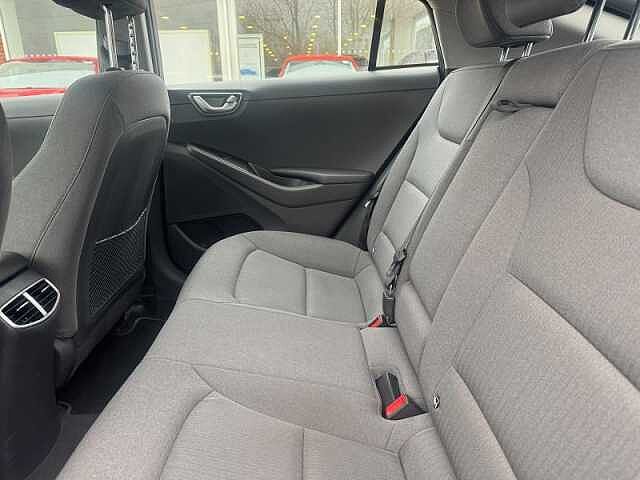 Hyundai IONIQ 1.6 GDi Hybrid 1st Edition 5dr DCT