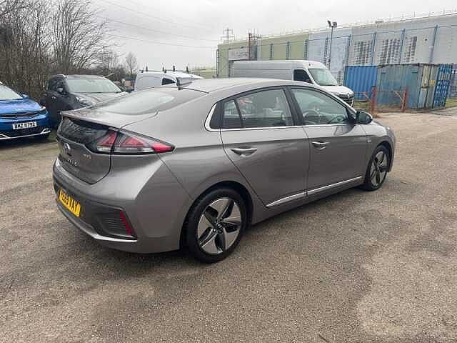 Hyundai IONIQ 1.6 GDi Hybrid 1st Edition 5dr DCT