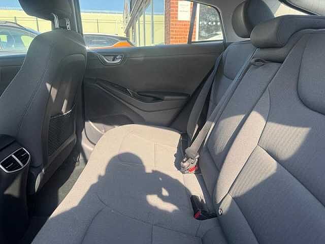 Hyundai IONIQ 1.6 GDi Hybrid Premium 5dr DCT